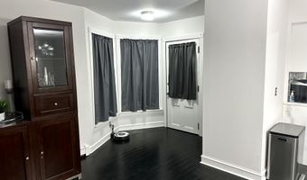 19 Center St, Barnegat, NJ 08005