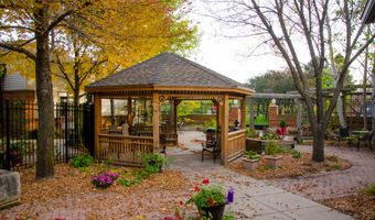 2200 Hamilton Dr 601, Ames, IA 50014