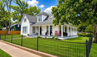 902 NW B St, Ardmore, OK 73401