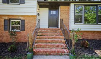 5324 Cheval Pl, Charlotte, NC 28205
