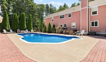 14 Bourget Ct, North Smithfield, RI 02896