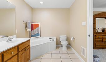 17176 Glaze Rd, Athens, AL 35611