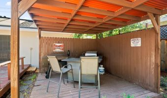 3464 Wallace Rd, Santa Rosa, CA 95404