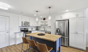 400 N RICHMOND St 431, Appleton, WI 54914