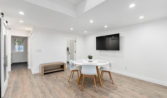 243 Portlock Rd, Honolulu, HI 96825