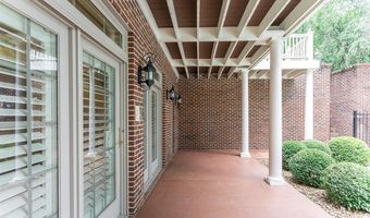 192 Lakeshore Dr, Albany, KY 42602