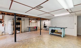 2422 Essex, Ann Arbor, MI 48104