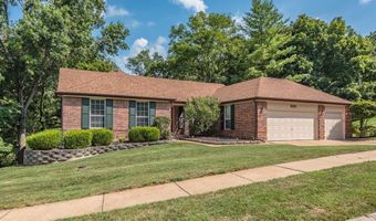 925 Westrun Dr, Ballwin, MO 63021