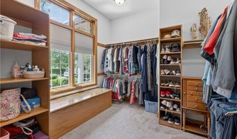 15526 Evans Rd, Basehor, KS 66007