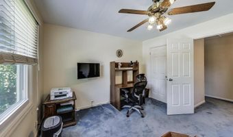 715 W Whiting Ln, Arlington Heights, IL 60004