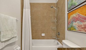 6903 Crestpoint Dr, Apollo Beach, FL 33572