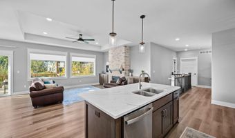 4401 Everest Cir, Ames, IA 50014