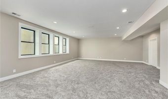 20322 166th St, Basehor, KS 66007