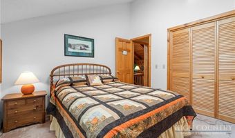 221 White Oak Trl, Banner Elk, NC 28604