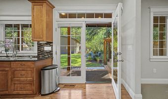 64100 E RELTON Ln, Brightwood, OR 97011