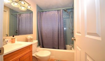272 N Farm Dr, Bristol, RI 02809