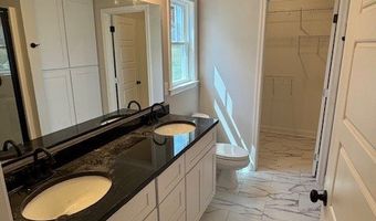 467 North Ave, Appomattox, VA 24522
