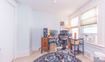 1123 W Huron St, Ann Arbor, MI 48103