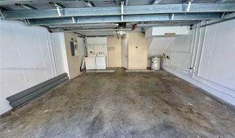 2801 NE 185th St 705, Aventura, FL 33180