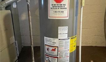 147 Brighton Dr, Akron, OH 44301