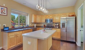 10 Hithergreen Ct, Algonquin, IL 60102