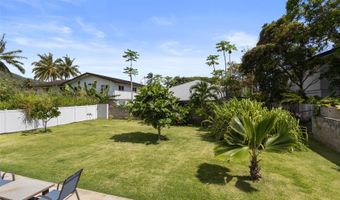 53-440 Kamehameha Hwy 8, Hauula, HI 96717
