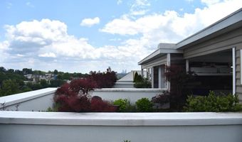 4724 CROSS St, Philadelphia, PA 19128