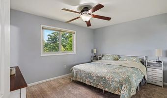 11 Windswept Dr, Arnold, MO 63010