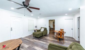 515 5th St, Benton, LA 71006