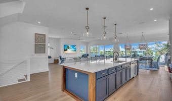 229 WILLOW Ave, Anna Maria, FL 34216