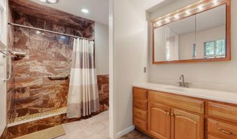 7413 Volunteer St NE, Albuquerque, NM 87109