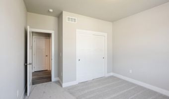 1020 2nd St NE, Altoona, IA 50009