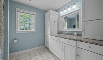 130 Plain Rd, North Kingstown, RI 02852