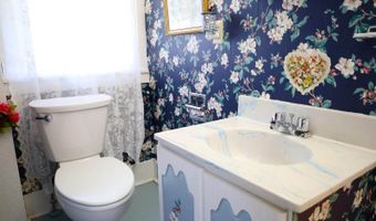 42 Thirteenth St, Bangor, ME 04401