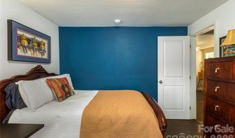 5 Shadowlawn Dr, Asheville, NC 28806