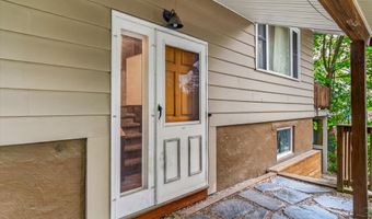 7 Wendell Pl, Barre, VT 05641