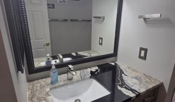5225 Wolf Run, Columbus, OH 43230