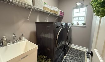 7 Old Mill Ct, Barnegat, NJ 08005