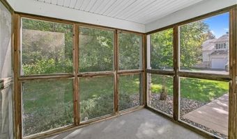 6785 Pine Crest Trl S, Cottage Grove, MN 55016