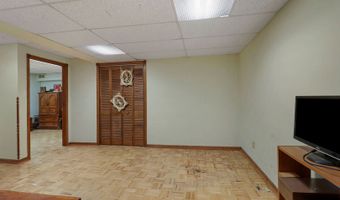 26268 W Springwell Ave, Antioch, IL 60002