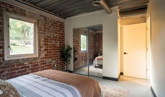 15 BURBANK Dr SW 4, Atlanta, GA 30314