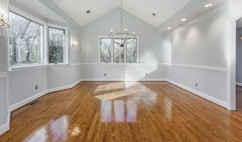 2018 SWAN Ter, Alexandria, VA 22307