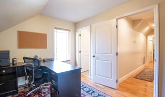 16301 Highlands Log Dr, Abingdon, VA 24210
