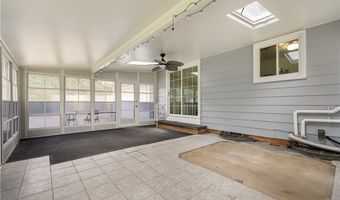 13795 Overcrest St NE, Alliance, OH 44601