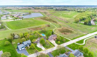 3025 Woods Creek Ln, Algonquin, IL 60102
