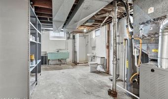 7686 Winona Ave, Allen Park, MI 48101
