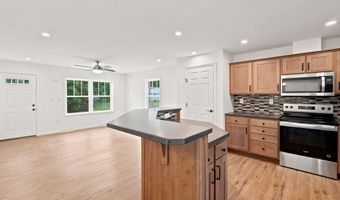 28 Cottage Pl, Ashland, NH 03217
