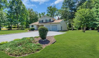 4 Michele Dr, Middletown, NJ 07748