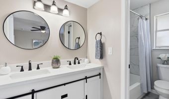 5220 Chuckwagon Trl NW, Albuquerque, NM 87120