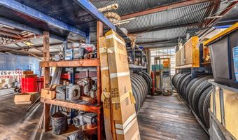 323 Water St, Apalachicola, FL 32320